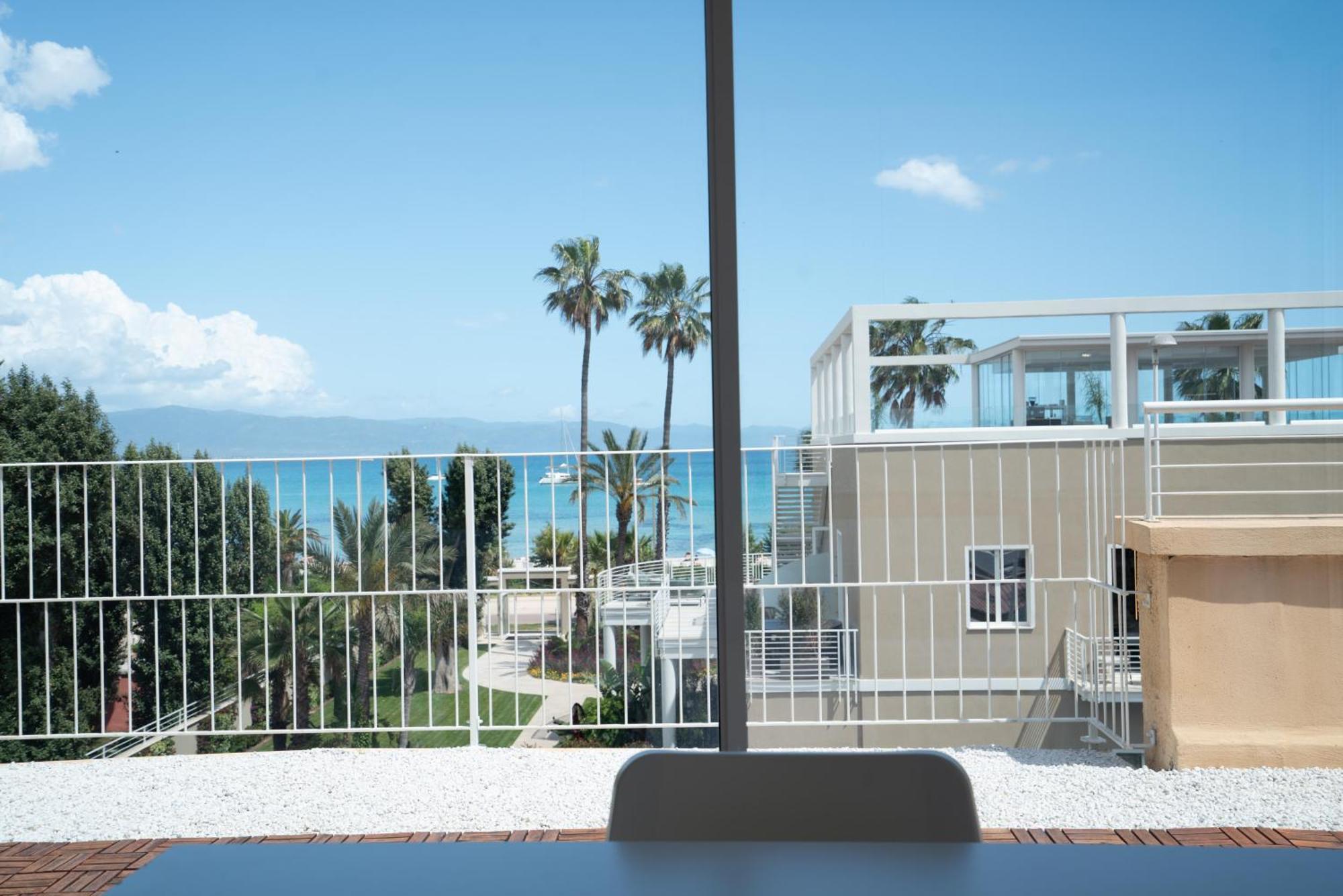 Apartamento Terrazza Sella Del Diavolo - Vista Mare - Wifi Ac Cagliari Exterior foto